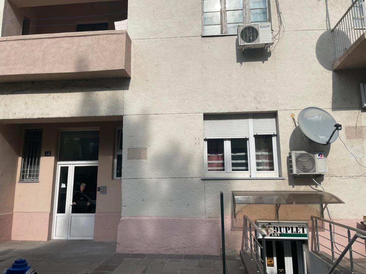 Apartment Downtown Podgorica Exteriör bild